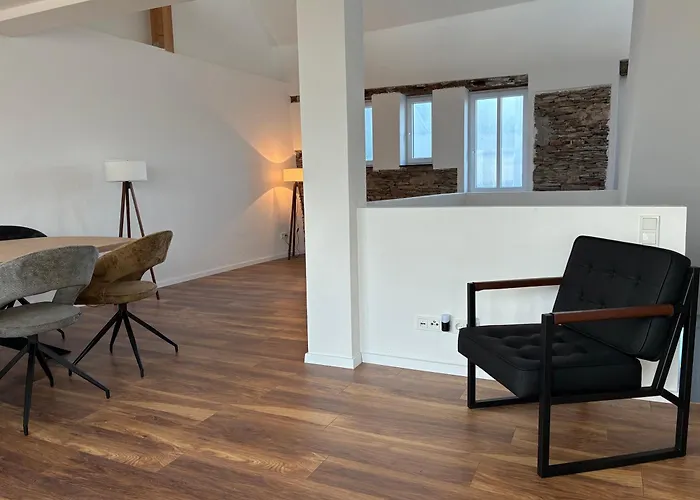 - Loft Mosel & Weinquartier, Balkon, Parkplatz, Moderne Kueche, Bis 8 Personen * פיספורט